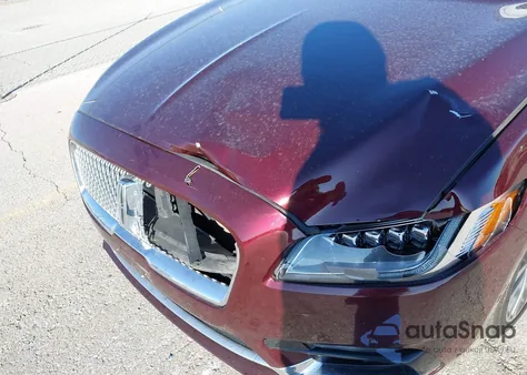 2017 Lincoln Continental Reserve z USA, uszkodzony, nr VIN 1LN6L9NC5H5618689